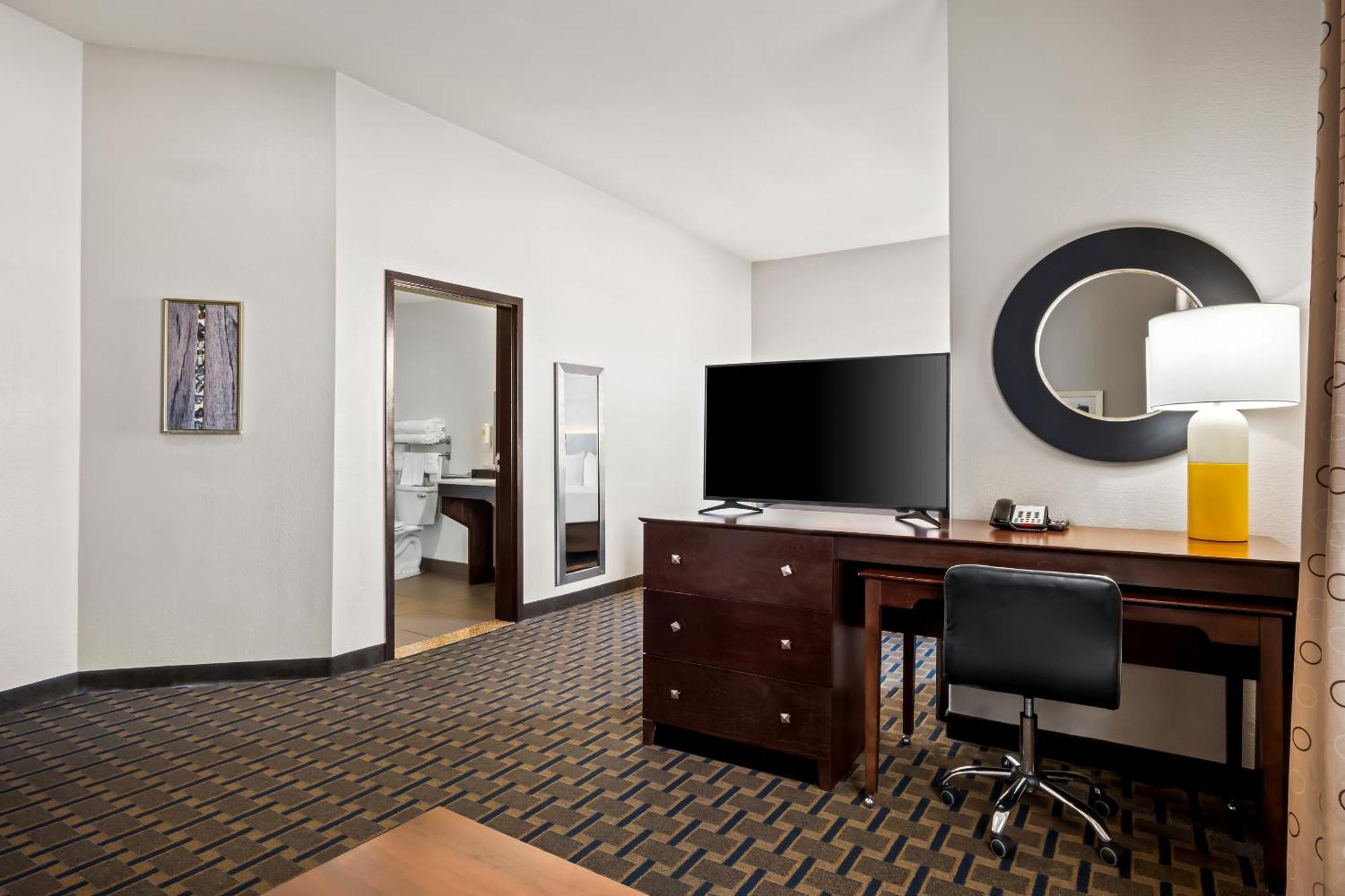 Comfort Suites Waxahachie - Dallas Exterior photo